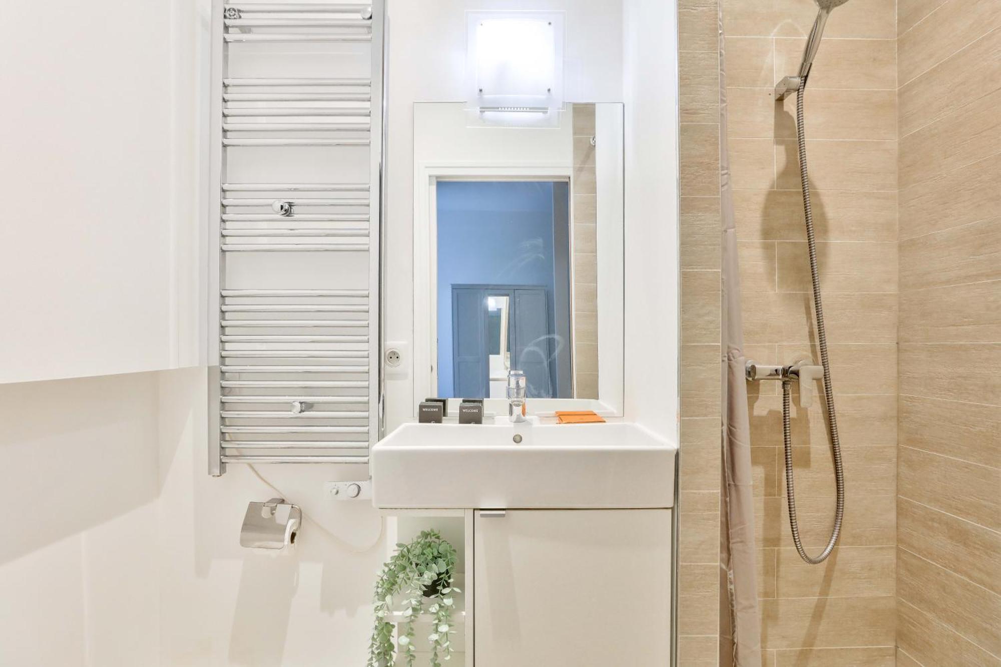 New & Design Studios In The Heart Of Le Marais Paris Eksteriør bilde