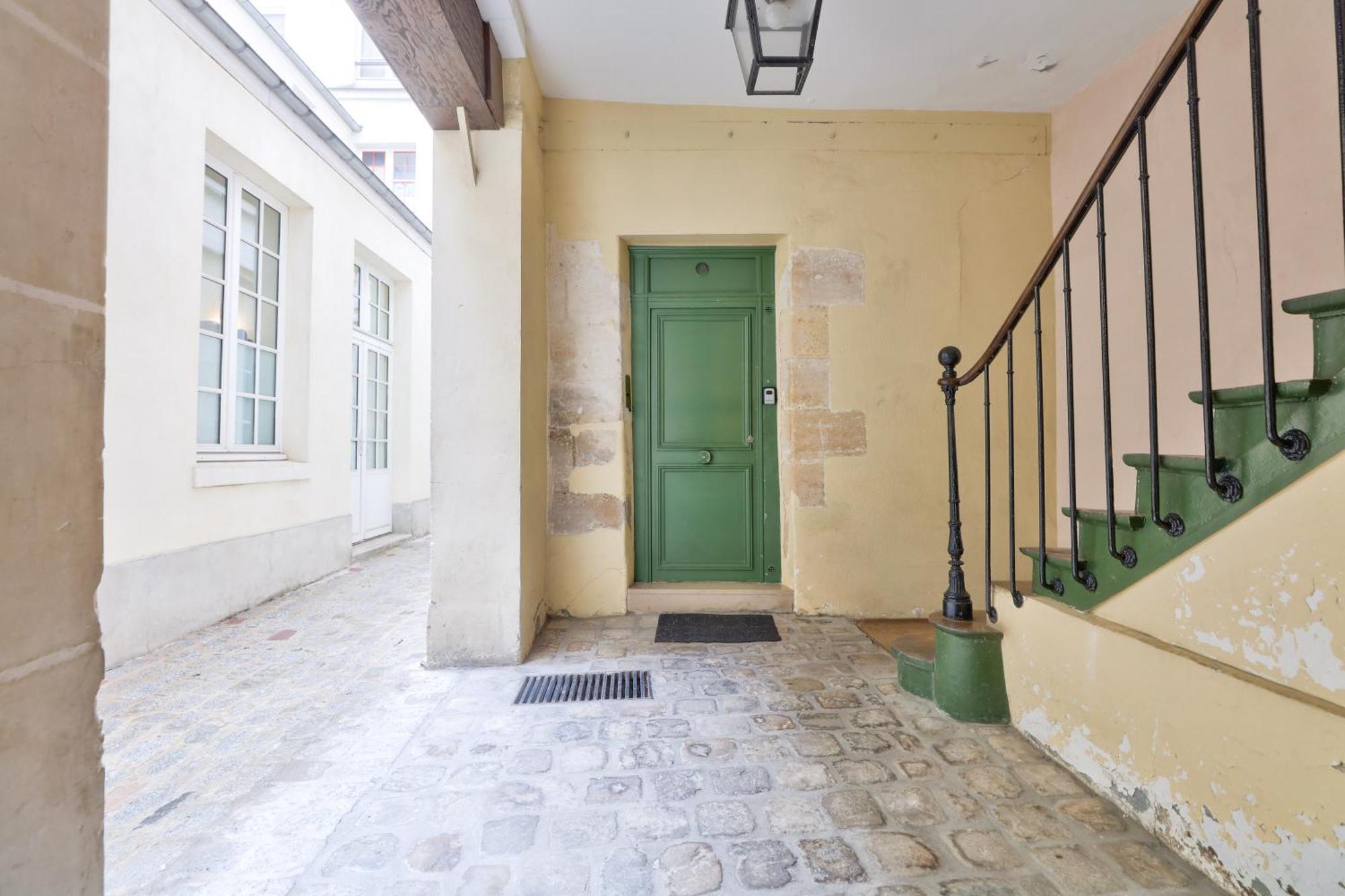 New & Design Studios In The Heart Of Le Marais Paris Eksteriør bilde